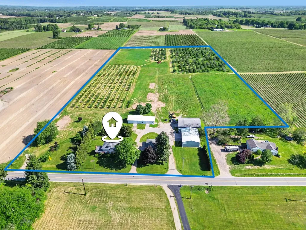 6629 N Branch Road Bainbridge Township MI 49022