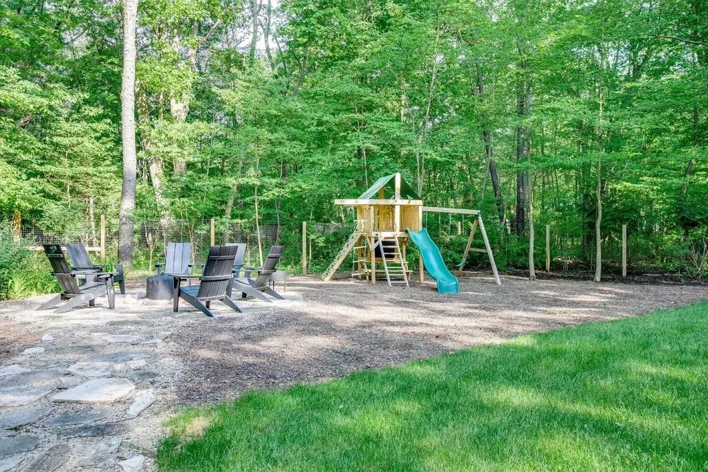 6010 Migiel Lane Chikaming Township MI 49125