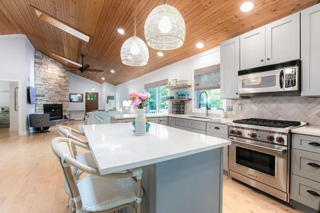 6010 Migiel Lane Chikaming Township MI 49125