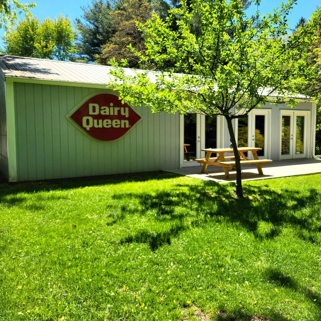 8605 East Chikaming Township MI 49116