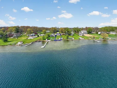 16853 Lakeview Drive Penn Township MI 49095
