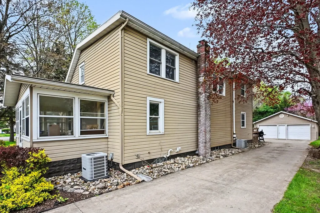 1917 E Main Street Niles Township MI 49120