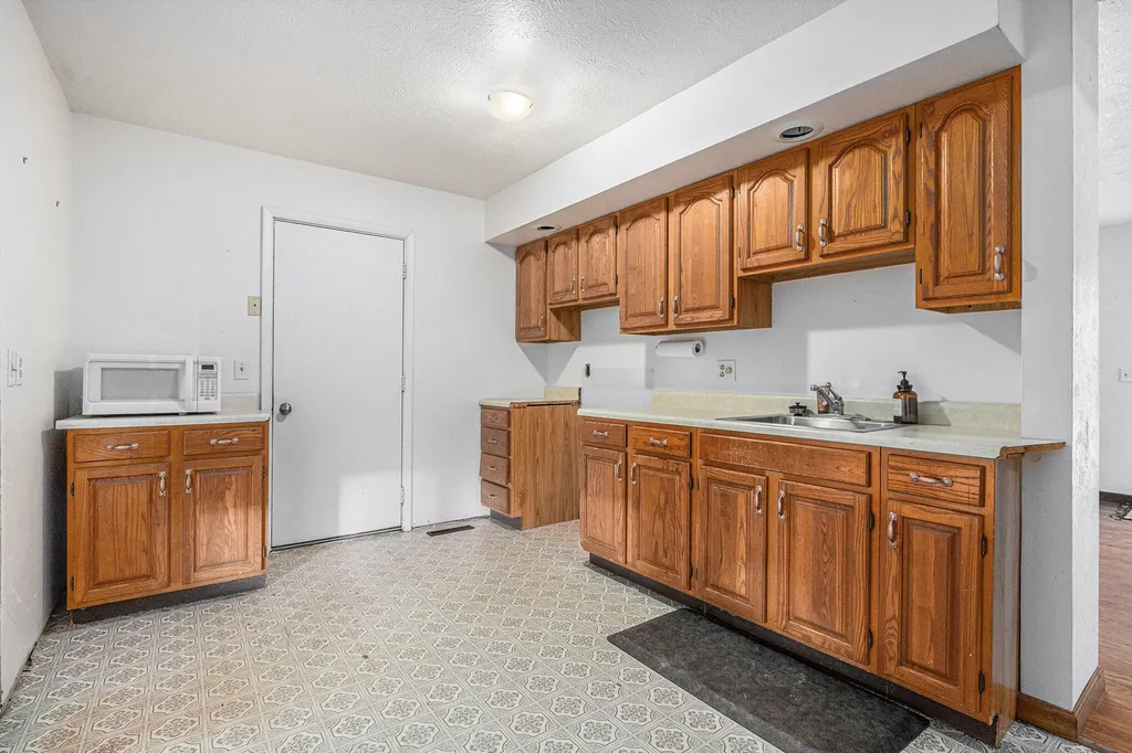 4935 Curran Road Bertrand Township MI 49107