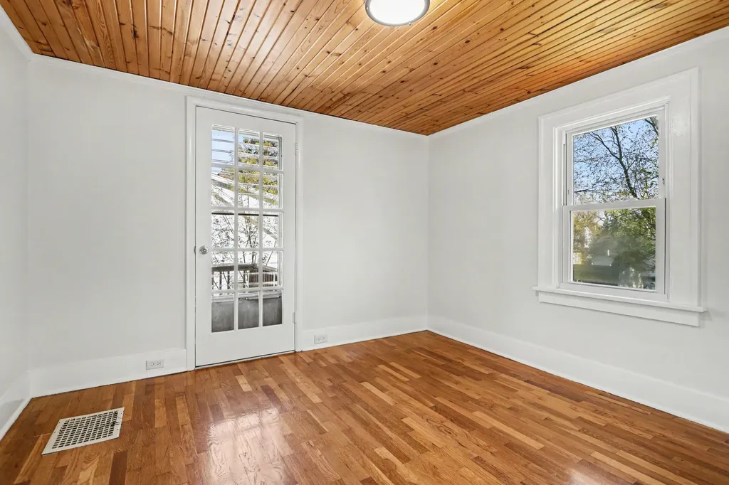 1227 Reycraft Drive Kalamazoo City MI 49001
