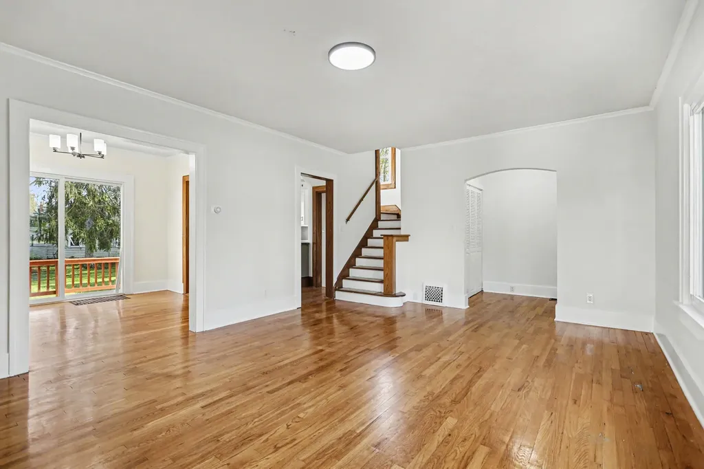 1227 Reycraft Drive Kalamazoo City MI 49001