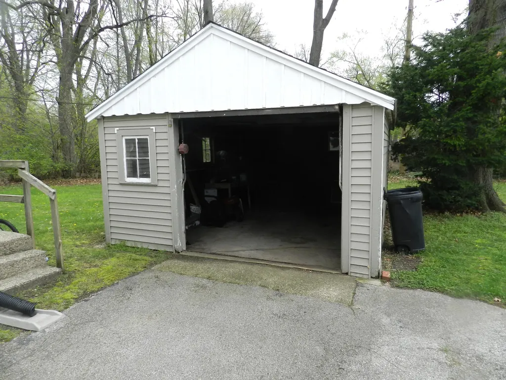 518 & 528 Chippewa Road St. Joseph Charter Township MI 49022