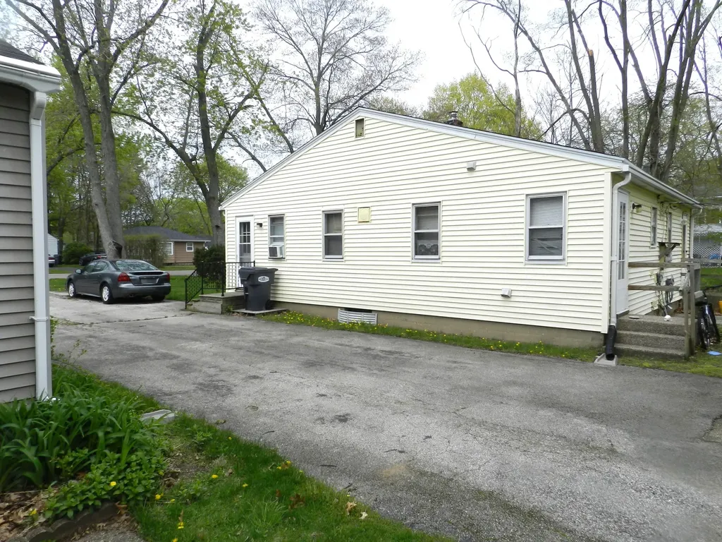 518 & 528 Chippewa Road St. Joseph Charter Township MI 49022