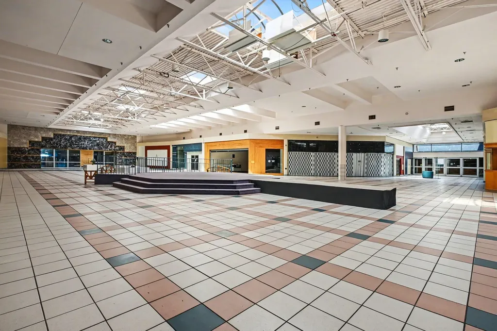 1800 Pipestone Road Benton Charter Township MI 49022