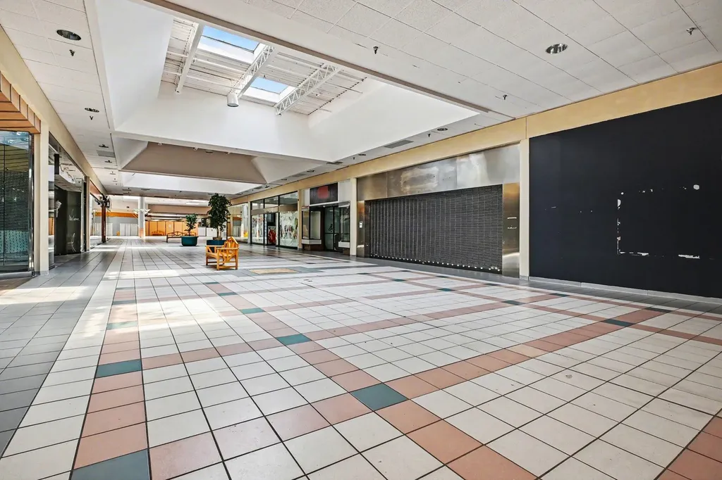 1800 Pipestone Road Benton Charter Township MI 49022