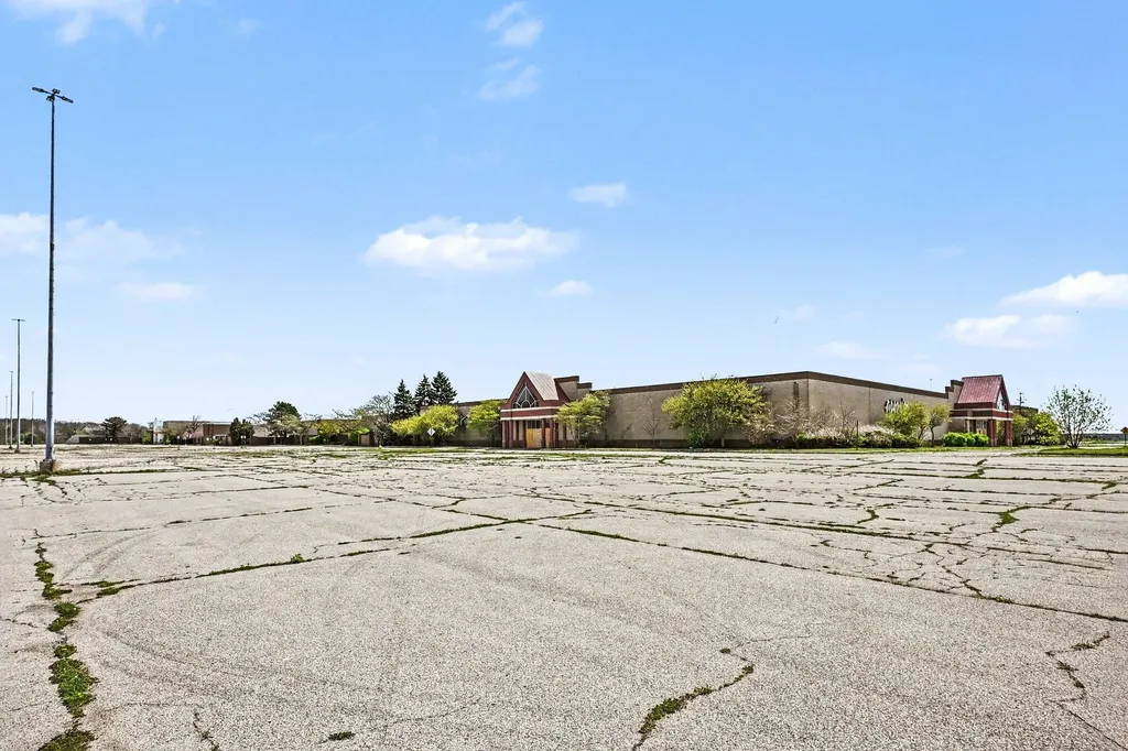 1800 Pipestone Road Benton Charter Township MI 49022