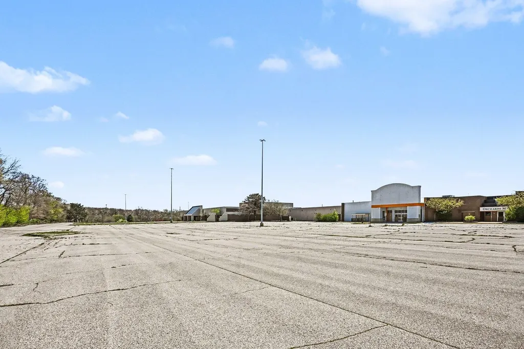1800 Pipestone Road Benton Charter Township MI 49022