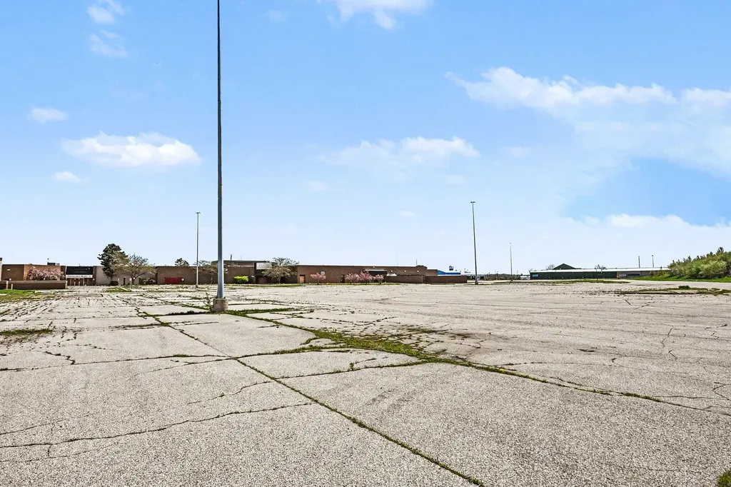 1800 Pipestone Road Benton Charter Township MI 49022