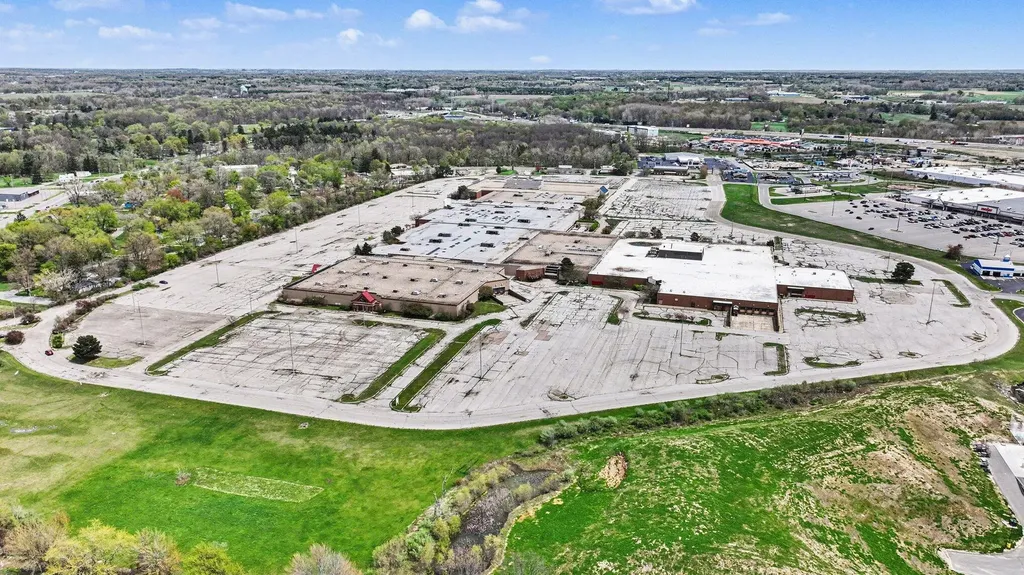 1800 Pipestone Road Benton Charter Township MI 49022