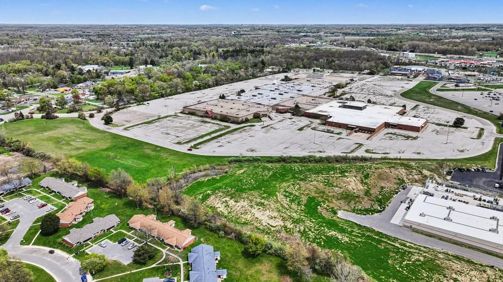 1800 Pipestone Road Benton Charter Township MI 49022