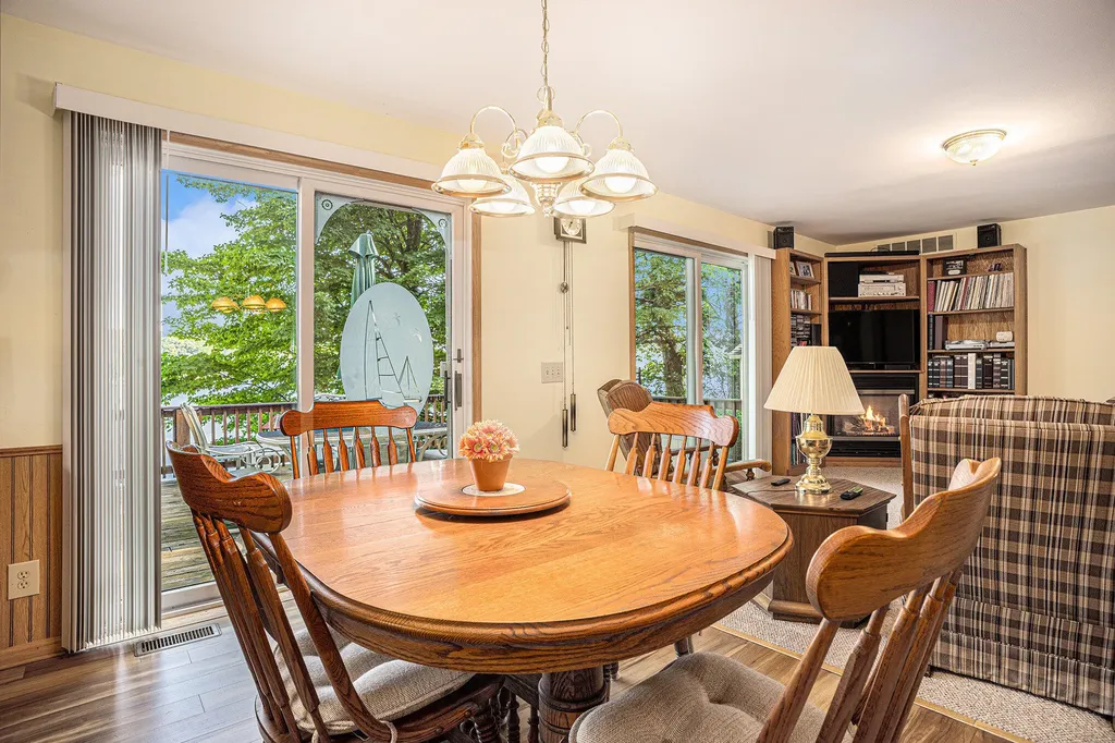 15891 Lakeview Drive Buchanan Township MI 49107