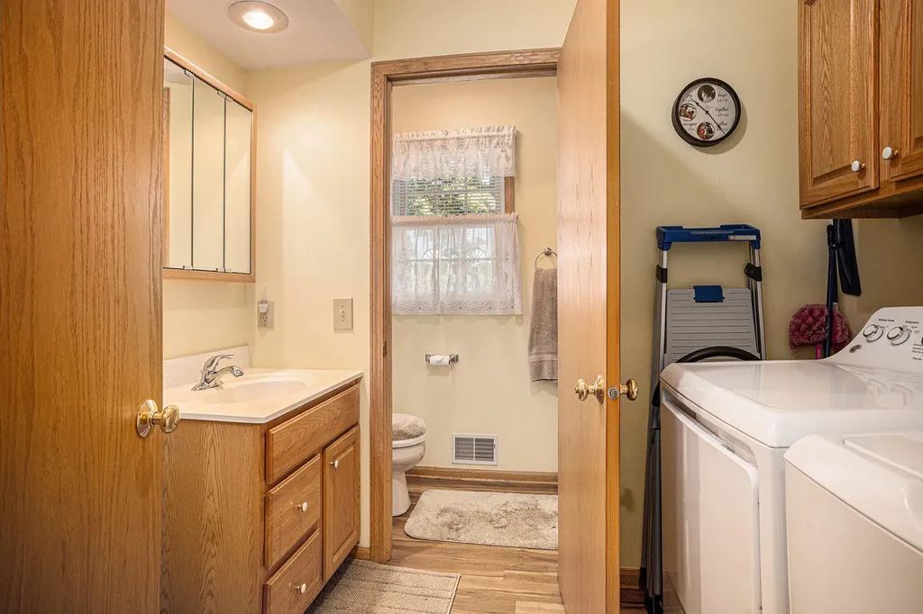 15891 Lakeview Drive Buchanan Township MI 49107