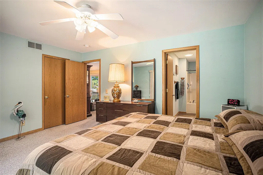 15891 Lakeview Drive Buchanan Township MI 49107