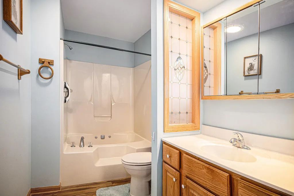 15891 Lakeview Drive Buchanan Township MI 49107