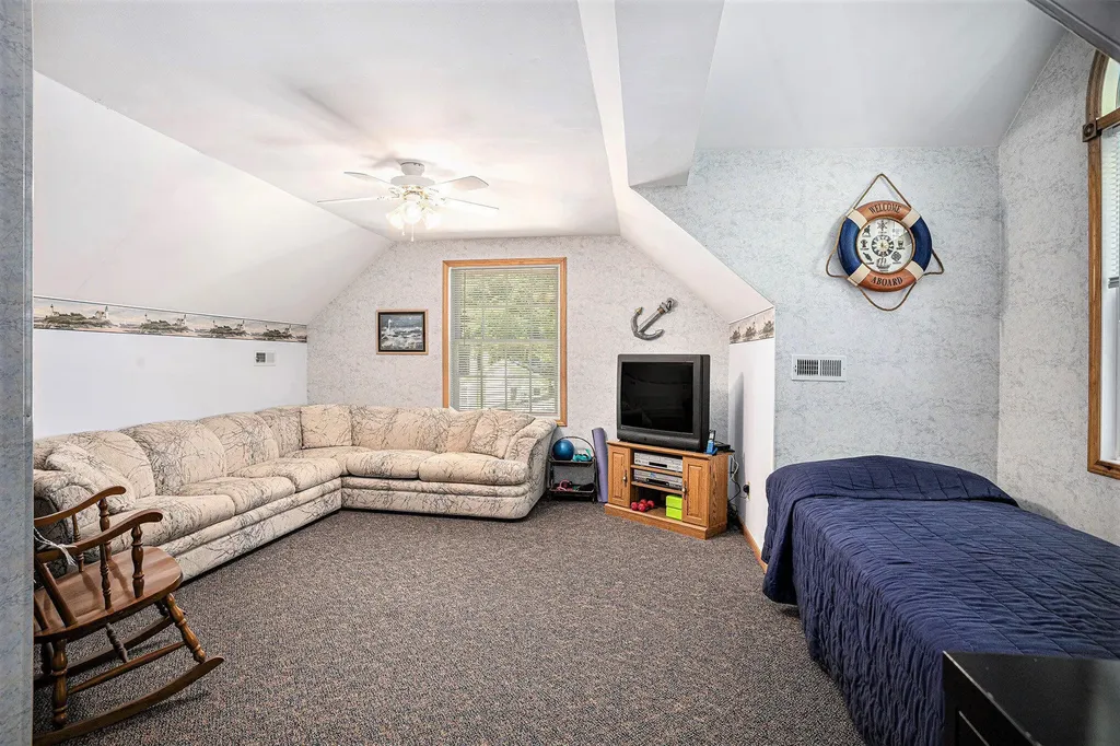 15891 Lakeview Drive Buchanan Township MI 49107