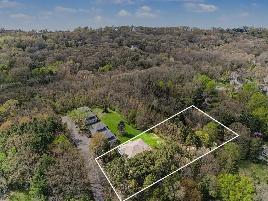 2949 Pagoda Path Lincoln Charter Township MI 49127