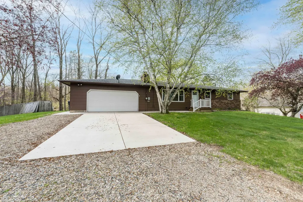 22977 Grandeur Avenue Mattawan Village MI 49071