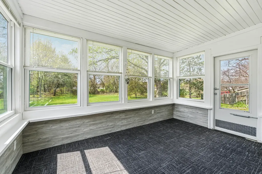 22977 Grandeur Avenue Mattawan Village MI 49071