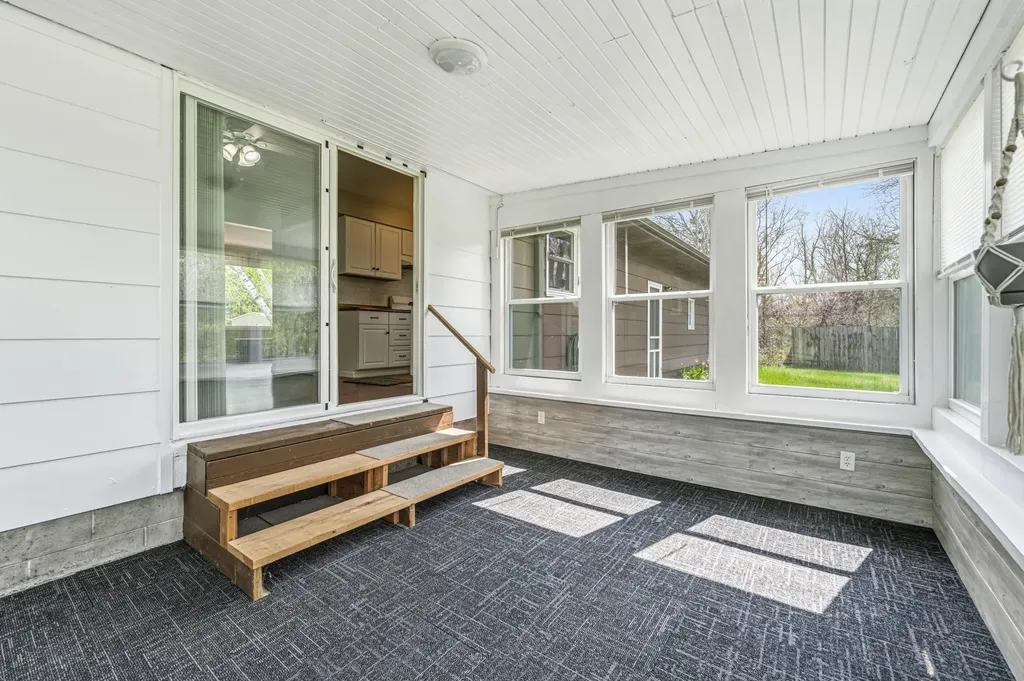 22977 Grandeur Avenue Mattawan Village MI 49071