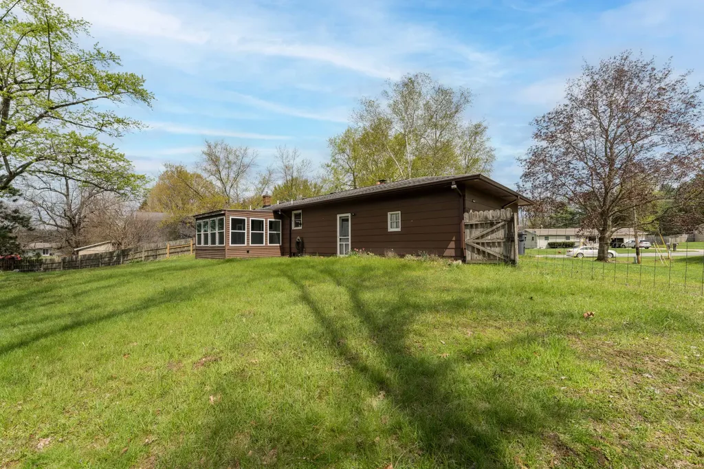 22977 Grandeur Avenue Mattawan Village MI 49071