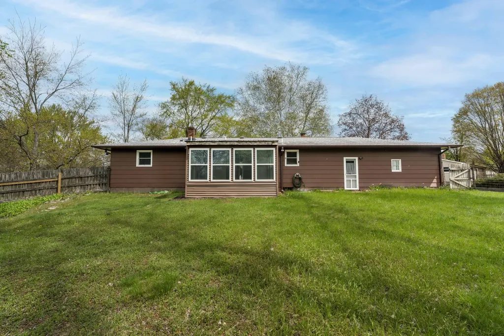 22977 Grandeur Avenue Mattawan Village MI 49071