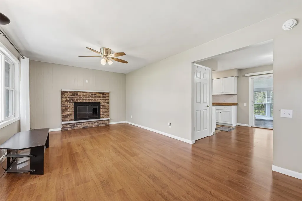 22977 Grandeur Avenue Mattawan Village MI 49071