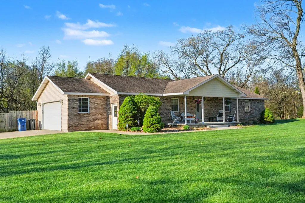 23803 Evan Street Jefferson Township MI 49031