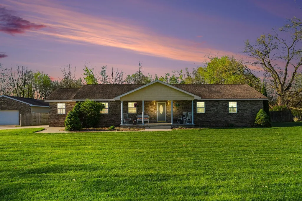 23803 Evan Street Jefferson Township MI 49031