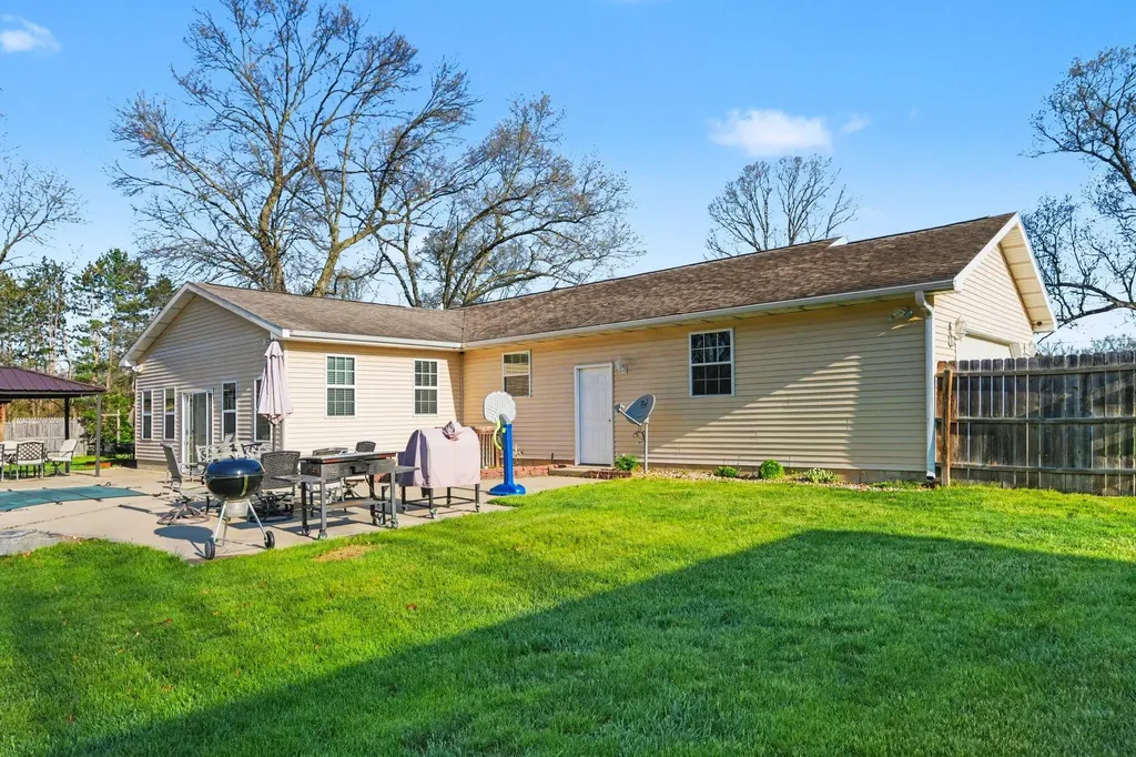 23803 Evan Street Jefferson Township MI 49031