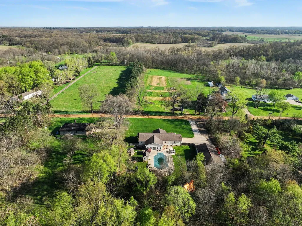 23803 Evan Street Jefferson Township MI 49031