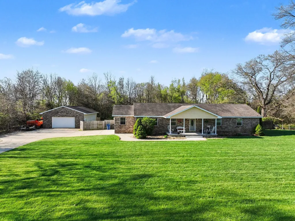 23803 Evan Street Jefferson Township MI 49031