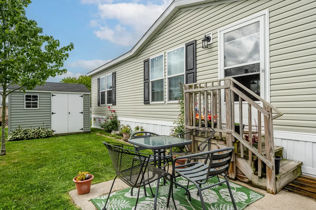 11159 Red Arrow Highway Lake Charter Township MI 49106