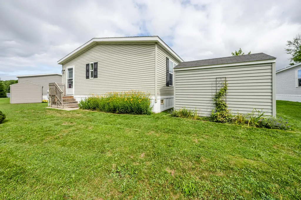 11159 Red Arrow Highway Lake Charter Township MI 49106