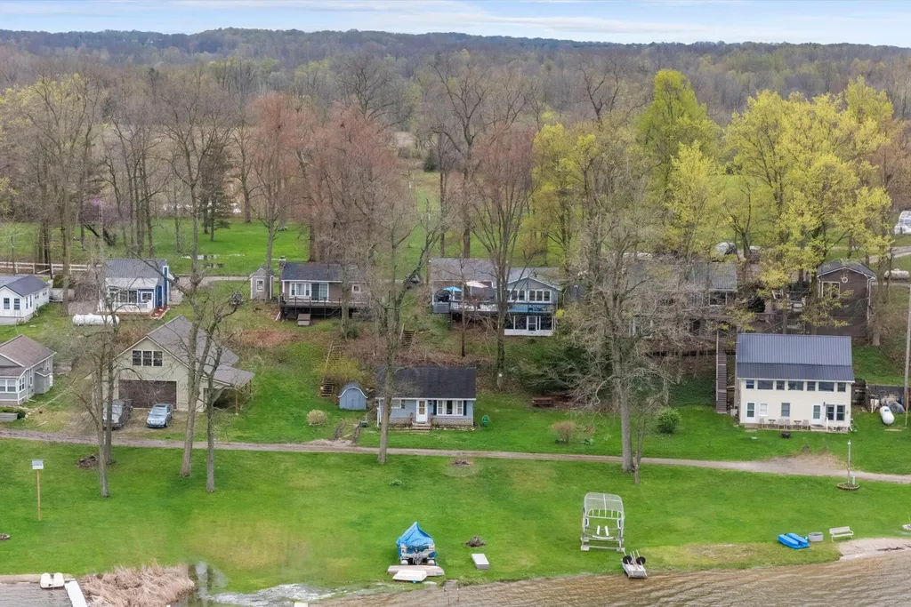 9874 Highland Drive Camden Township MI 49255