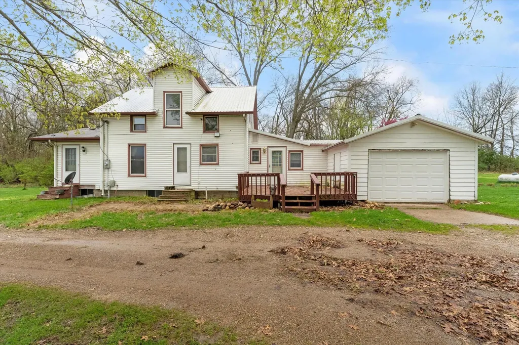 23476 Jefferson Center Street Jefferson Township MI 49031