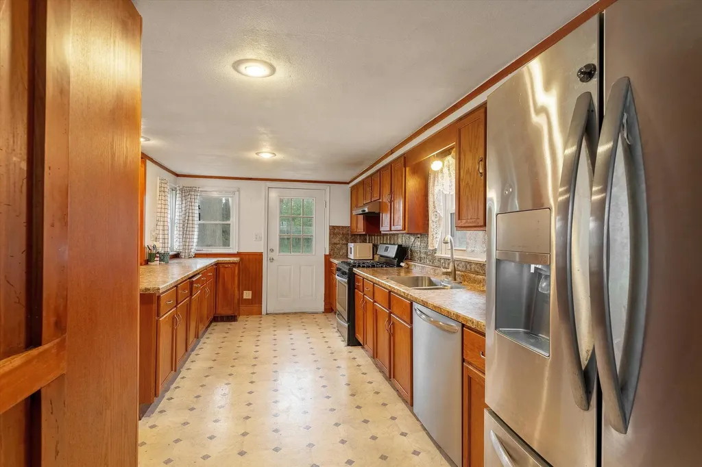23476 Jefferson Center Street Jefferson Township MI 49031