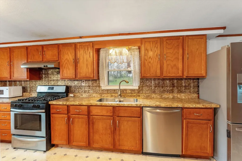 23476 Jefferson Center Street Jefferson Township MI 49031