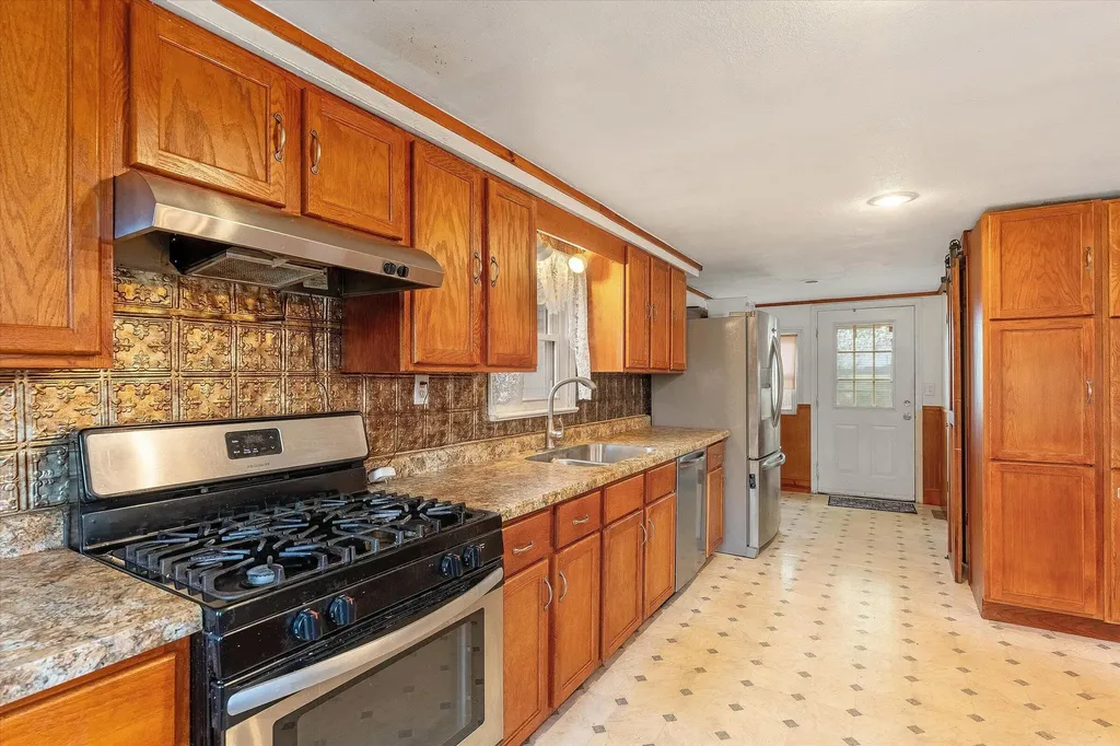 23476 Jefferson Center Street Jefferson Township MI 49031
