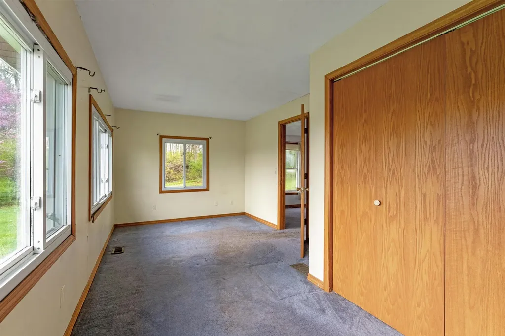 23476 Jefferson Center Street Jefferson Township MI 49031