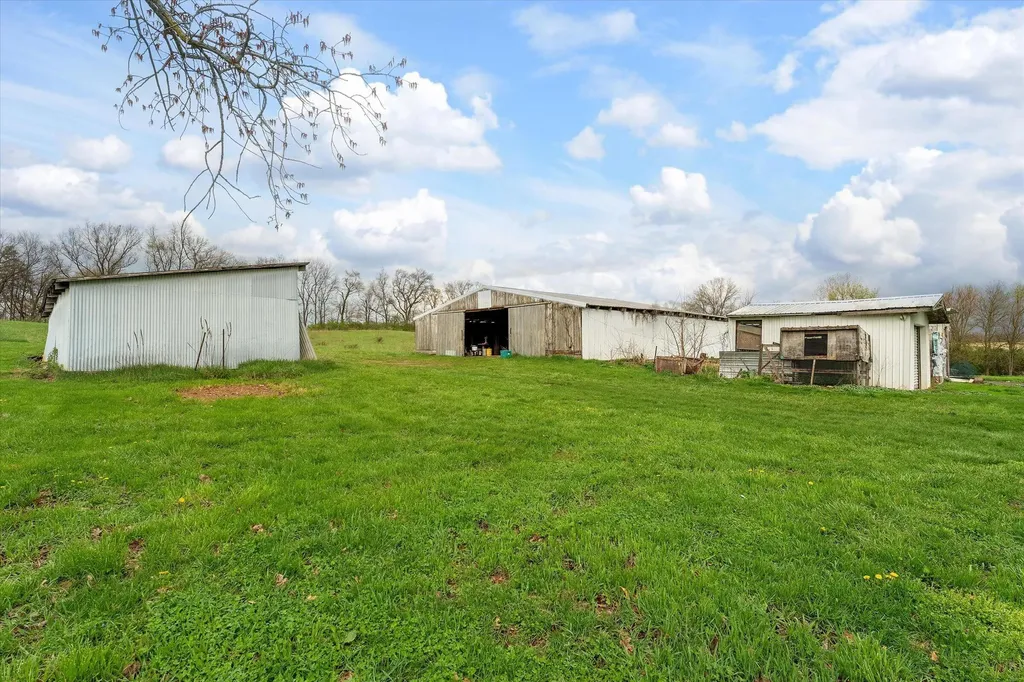 23476 Jefferson Center Street Jefferson Township MI 49031