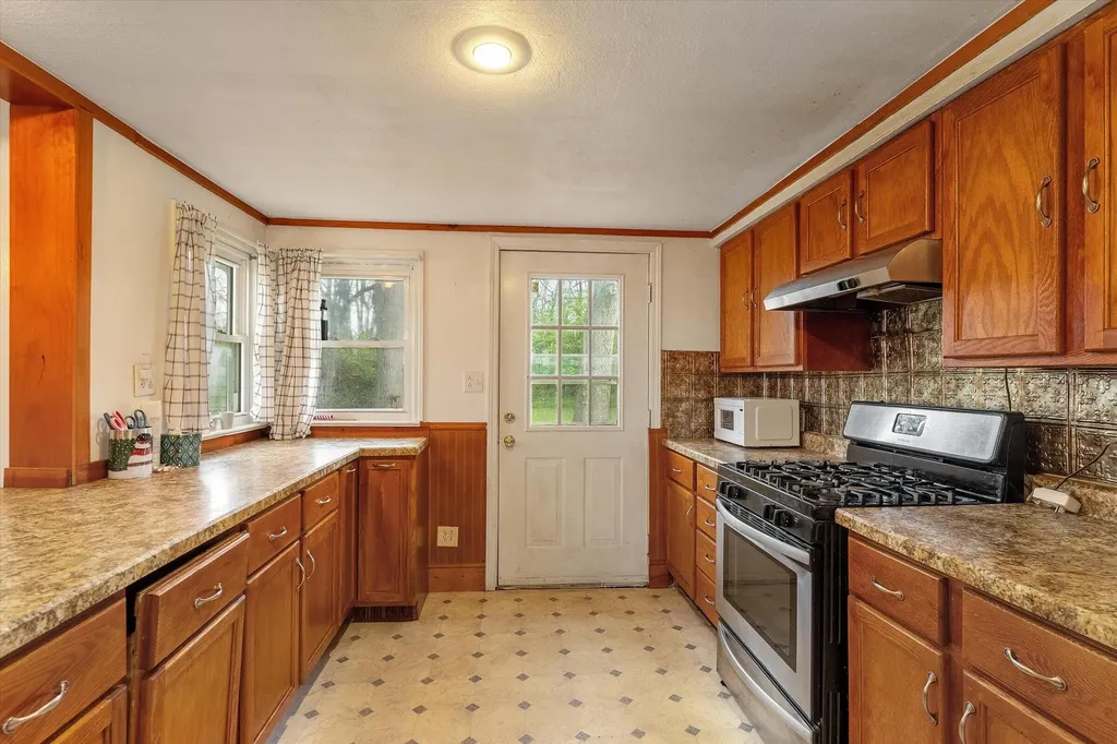 23476 Jefferson Center Street Jefferson Township MI 49031