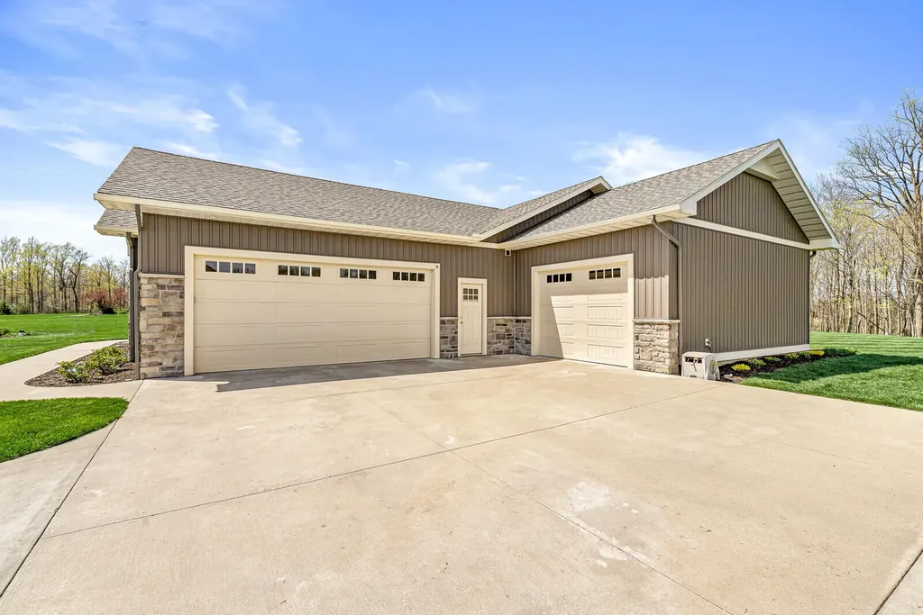 10353 Jill Lane Oronoko Charter Township MI 49103