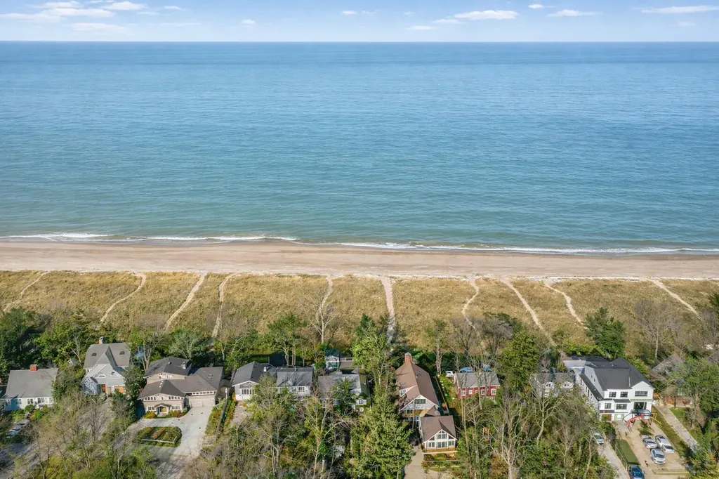502 Marquette Drive New Buffalo City MI 49117