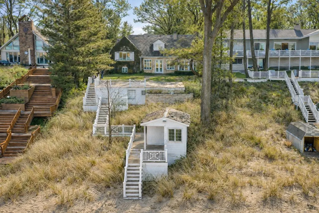 502 Marquette Drive New Buffalo City MI 49117