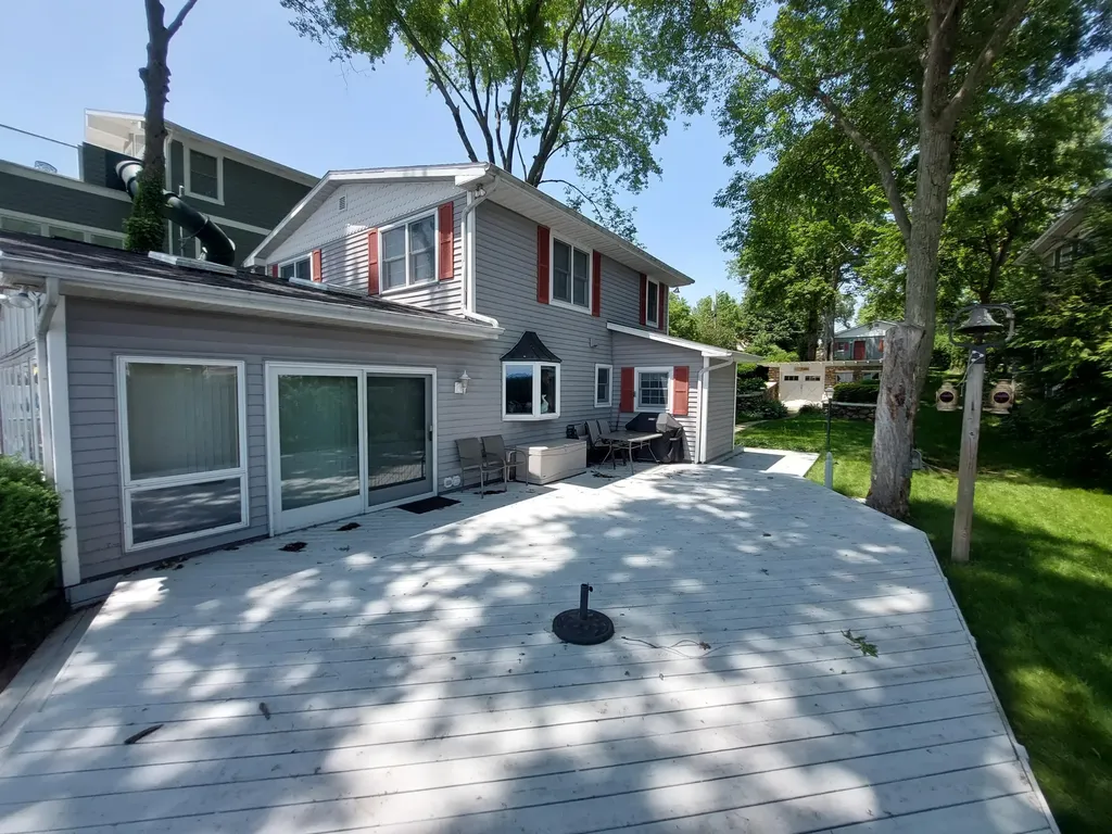 23675 N Shore Drive Ontwa Township MI 49112
