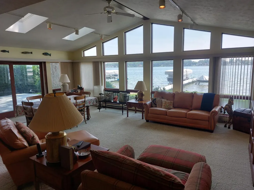 23675 N Shore Drive Ontwa Township MI 49112